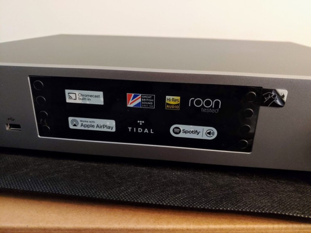 cambridge-audio-cxn-v2-network-player-big-2