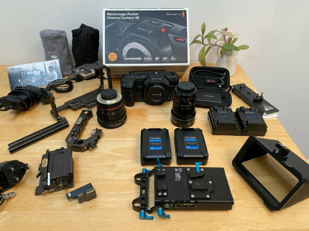 blackmagic-4k-pocket-cinema-camera-cinematic-top-of-the-range-bundle-boxed-big-0