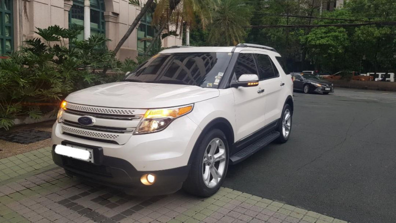 ford-explorer-20-ltd-ecoboost-2015-big-0