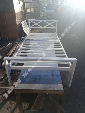 collapsible-type-tubular-steel-bed-frames-big-3