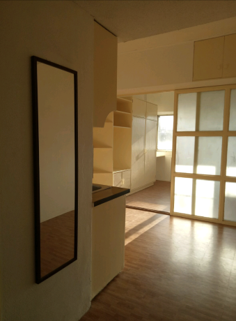 newly-renovated-studio-in-makati-for-rent-big-0