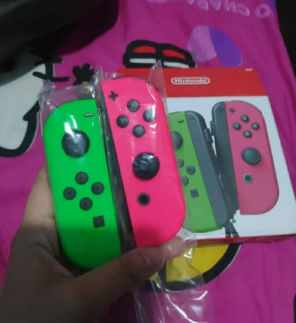 nintendo-switch-joy-con-big-0