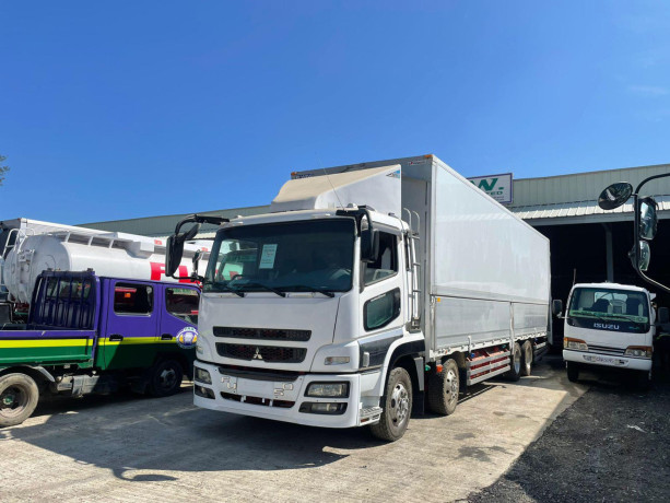 fuso-supergreat-wing-van-big-3