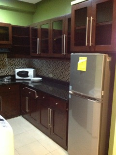 spacious-2-br-deluxe-70sqm-for-rent-with-parkinghousekeepingwifi-near-ayalait-park-big-2