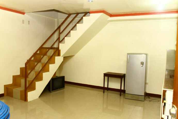 bare-unit-apartment-for-rent-big-0