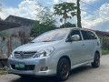 2011-toyota-innova-25-g-mt-small-1