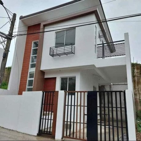 single-attached-house-in-lot-across-sm-angono-big-1