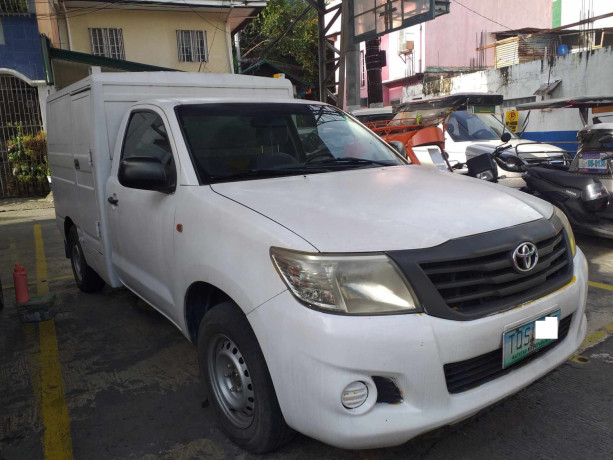 toyota-hilux-2012-fb-big-1