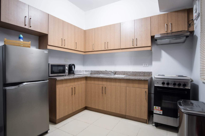 for-sale-2br-unit-in-levina-place-big-5