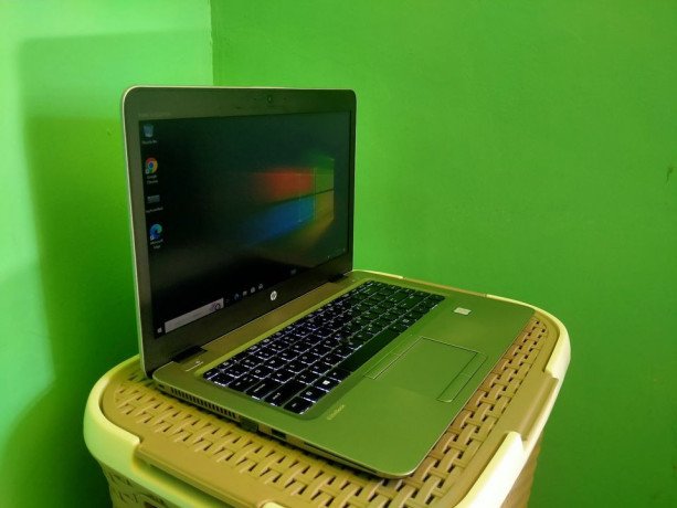 hp-elitebook-core-i5-7th-generation-laptop-big-2
