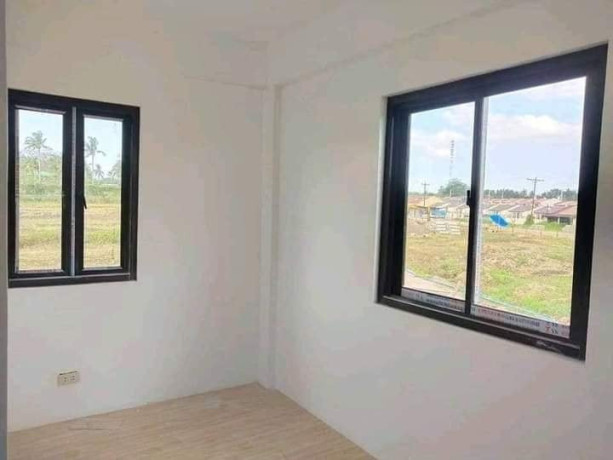 townhouse-near-puregold-lipa-big-5