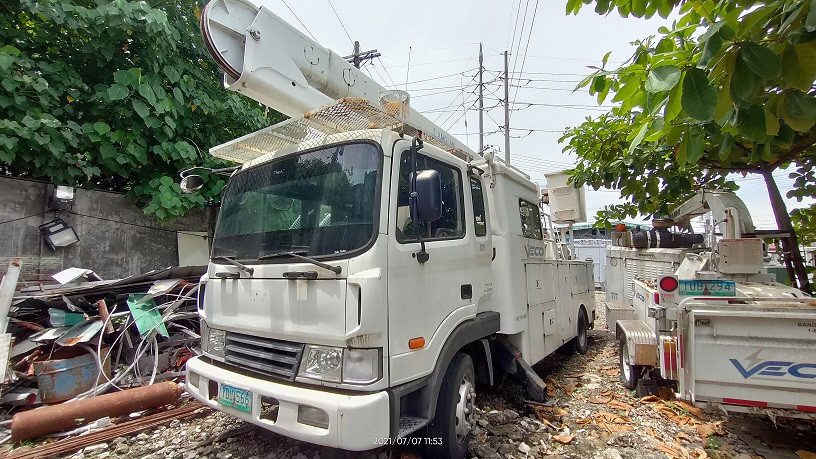 hyundai-kanglim-bucket-manlift-diesel-big-1