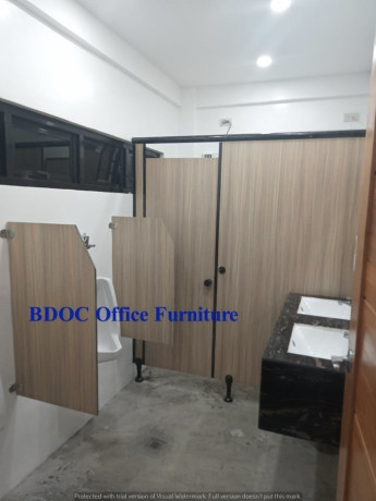 toilet-partition-and-urinal-dividers-office-partition-big-0