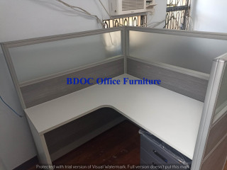 Fabric With Glass Office Partition With L-shape Table