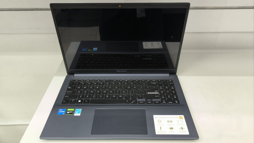 asus-vivobook-big-0