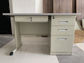 office-tables-office-furnitures-office-partition-small-3