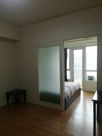 for-sale-studio-unit-with-partition-big-2