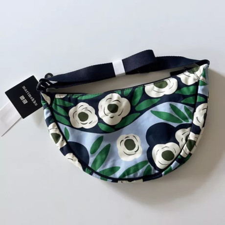 uniqlo-marimekko-dumpling-bag-big-0