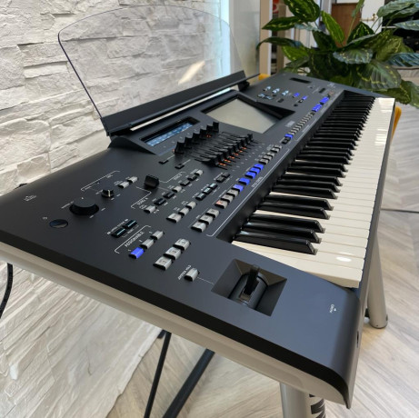 yamaha-genos-2-digital-workstation-keyboard-big-2