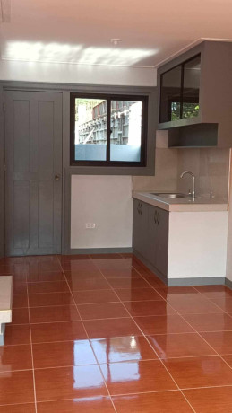 preselling-caloocan-townhouse-with-3bedrooms-parking-big-0