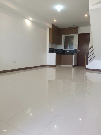 for-sale-3bedrooms-w-parking-townhouse-in-quezon-city-big-1