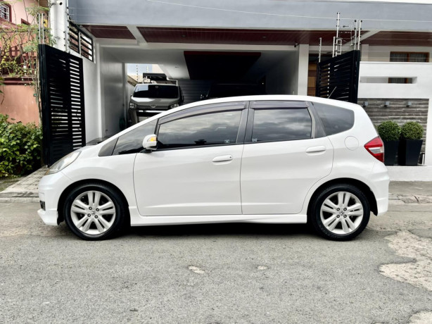 2013-honda-jazz-15-at-mmc-edition-big-3