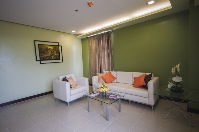 3-br-for-rent-110sqm-with-wificable1-parking-slot-in-santonis-place-mabolo-big-0