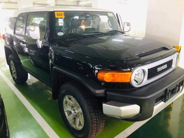 2020-toyota-fj-cruiser-40l-big-0